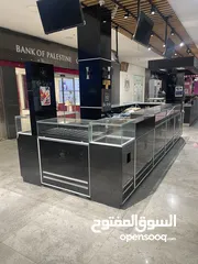  2 بووث او كاونتر للضمان في لاكاسا مول