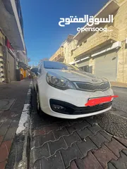  1 كيا برايد 2014  لون ابيض السيارة ماشا لله مش ناقصها شيء  ماطور 1400  4 غيار السيارة البيع فقط كاش.