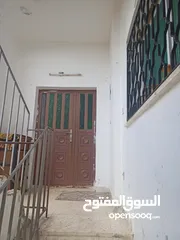  8 عماره مميزه في حي مميز بسعر جيد مناسبه لعائله مدخل مستقل قوشان مفروز اربع طوابق كل طابق مسطح 155 متر