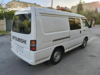  17 ميتسوبيشي L300 نقل مشترك موديل 2008 لون ابيض