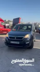  5 بيجو بارتنر 2017 للبيع