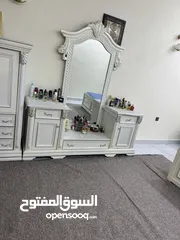  3 اثاث للبيع جدا نظيف نظافه ميه بالميه القنفات كلهم تخم كامل تركي درجه أولى والغرفه ايطالي كويتي تكمه