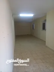  4 مخازن للايجار
