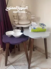  5 طقم كنب كورنر شبه جديد استعمال خفيف مع طقم طاولات سيرفيس