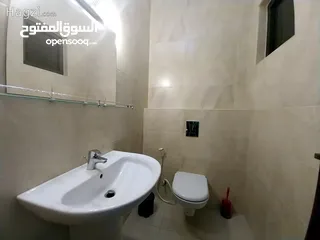  13 شقة للايجار في الصويفيه  ( Property 33080 ) سنوي فقط