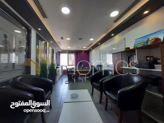  3 مكتب مؤجر بدخل جيد و مجمع مخدوم في ضاحية الامير راشد , بمساحة 200م.