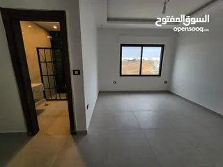  14 شقة مع روف دوبلكس للبيع في منطقة الظهير - ref : 14490