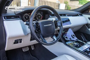  2 Range Rover Velar 2018 R Dynamic   السيارة وارد الشركة و قطعت مسافة 63,000 كم فقط