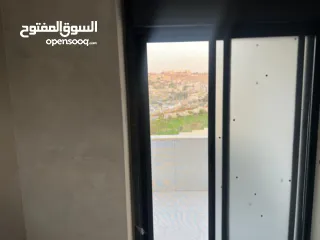  11 شقه للبيع بسعر مميز