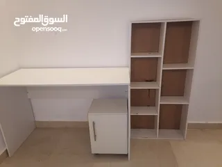  1 مكتب مستعمل للبيع