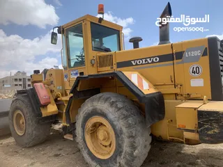  6 جرافات + حفار للايجار