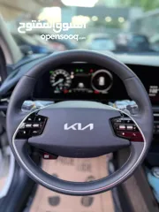  11 كيا نيرو هايبرد مع فتحة سقف Kia_Niro_Hybrid