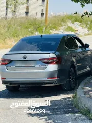  2 Skoda Superb