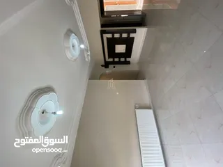  8 في أجمل مناطق طبربور شقة طابق أول 150م بتشطيبات مميزة وسعر مغري / ref 9517