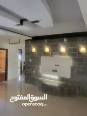  3 شقه طابق أول غير مفروشة للايجار 2000 شيقل في المصيون