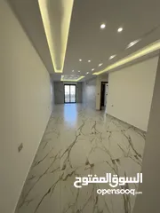  24 ‏شقة للبيع في أجمل مواقع ‏في أجمل مواقع ابو علندا 168 متر  طابق 2