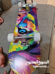  5 SKATE BOARD USED LIKE NEW