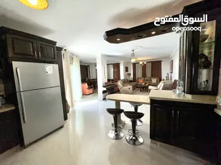 5 رووف للبيع في البيرة