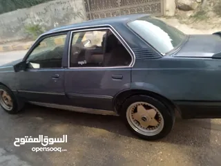  6 1982 أوبل اسكونا