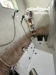  3 جاكوزي للبيع 230 قابل للتفاوض مستعمل بسيط