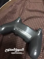  2 ايد بلاستيشن 4 كوبي استعمال خفيف جدا نضيفه الالعاب بلاستيشن 4