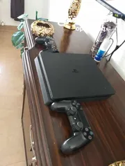  1 Playstation 4