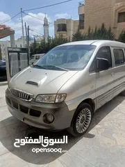  1 باص للبيع هونداي بيستا موديل 2002 في حاله جديده جدا  مرخص لغاية 7/1/2026
