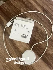 3 شاحن  MagSaf  اصلي
