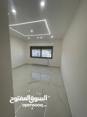  3 شقه للبيع في  جببهه بالاقساط