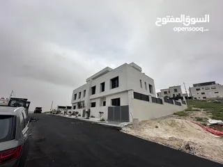  2 الظهير، فيلا  من المالك مباشرة بناء خاص وليس تجاري ( السعر فقط في الموقع حصرا )