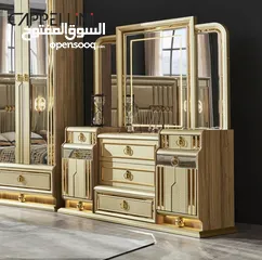  4 تصميم حديث غرفة نوم ملكيه خشبيه ذهبيه حجم كينج كامل