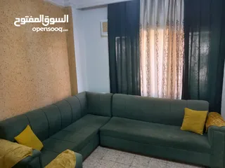  1 طقم كنب كورنر بحالة جيدة للبيع