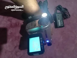  1 كاميرا سوني للبيع بسعر مناسب والشرا بقصرش معه
