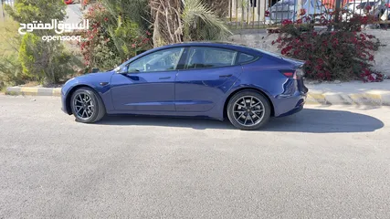  14 TESLA  MODEL ( 3 ) 2023 فحص اربعه جيد اوتوسكور كحلي داخلي اسود ممشى قليل  b+