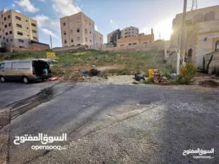  9 فرصة استثمارية للجادين من المالك مباشرة دون وسيط عمان - المرقب ارض سكنية د مساحة 531 للبيع
