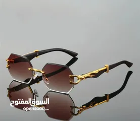  4 النظارة سعرها اعلى من هيك بكثير  بس لازم نخلص المنتج عشان ننزل منتج جديد  ومتوفر عنا تي شي بسعر نارر