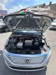  13 Volkswagen E-Lavida 2020