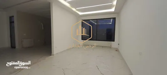  16 شقة - للايجار - لم تسكن - شارع المدينة المنورة