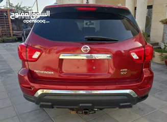  2 Nissan  Pathfinder SV  2017