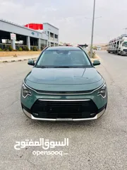  5 KIA NIRO HYBRID 2024 SX TOURING