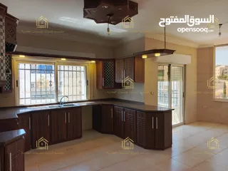  13 شقة مميزة - الجبيهة - 3نوم1ماستر - 220م - بلكونتين بإطلالــــه مميزة - قرب الخدمات العامة