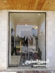  11 ‎يوجد جميع قياسات زجاج سكريت مستعمل بحالة الجديد ‎ويوجد زجاج سكريت جديد وتفصيل  ‎ويوجد ستانلس ستيل