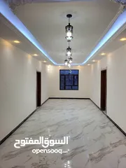  4 عماره استثماريه حده شارع 30 للبيع 8 لبن بدروم وسته دور والسابع لسقف باقي التفاصيل تحت