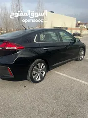  8 Black Hyundai Ioniq 2017