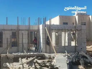  3 مقاولات و صيانة عامة  بناء من الأساس .تشطيبات .كهرباء.ديكورات.دهان . بلاط. تمديدات صحية .