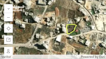  2 جزء من قطعة أرض للبيع في رفات (700)متر بالقرب من شارع الرائيسي