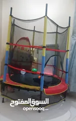  1 ترومبولين trampoline مستعمل وبحالة جيدة ومقعد حمام أطفال Bathroom seat for children جديد new