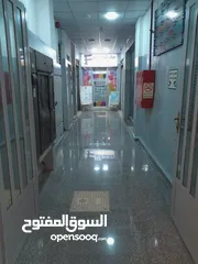  3 عماره - وسط السوق  شارع بغداد مقابل عامر الخياط- 5 طوابق - مصعد