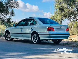  5 الله يباركBMW