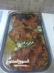  14 شيف شرقي وغربي وسلطات ابحث عن عمل خبرة في الاكل العربي والغربي والسلطات خبره اكثر من 15سنه